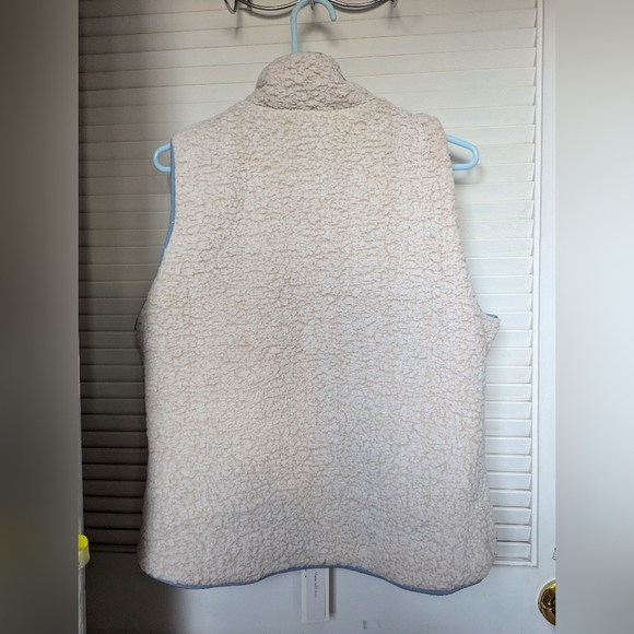 Reversible Sherpa Vest - Baby Blue Light Blush size M/S - Picture 7 of 12